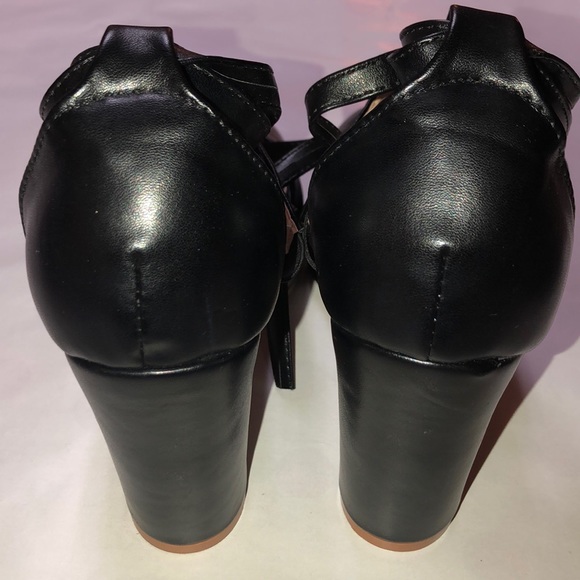 Huiyuzhi Women’s Chunky Ankle Strappy  Heels - Picture 4 of 5